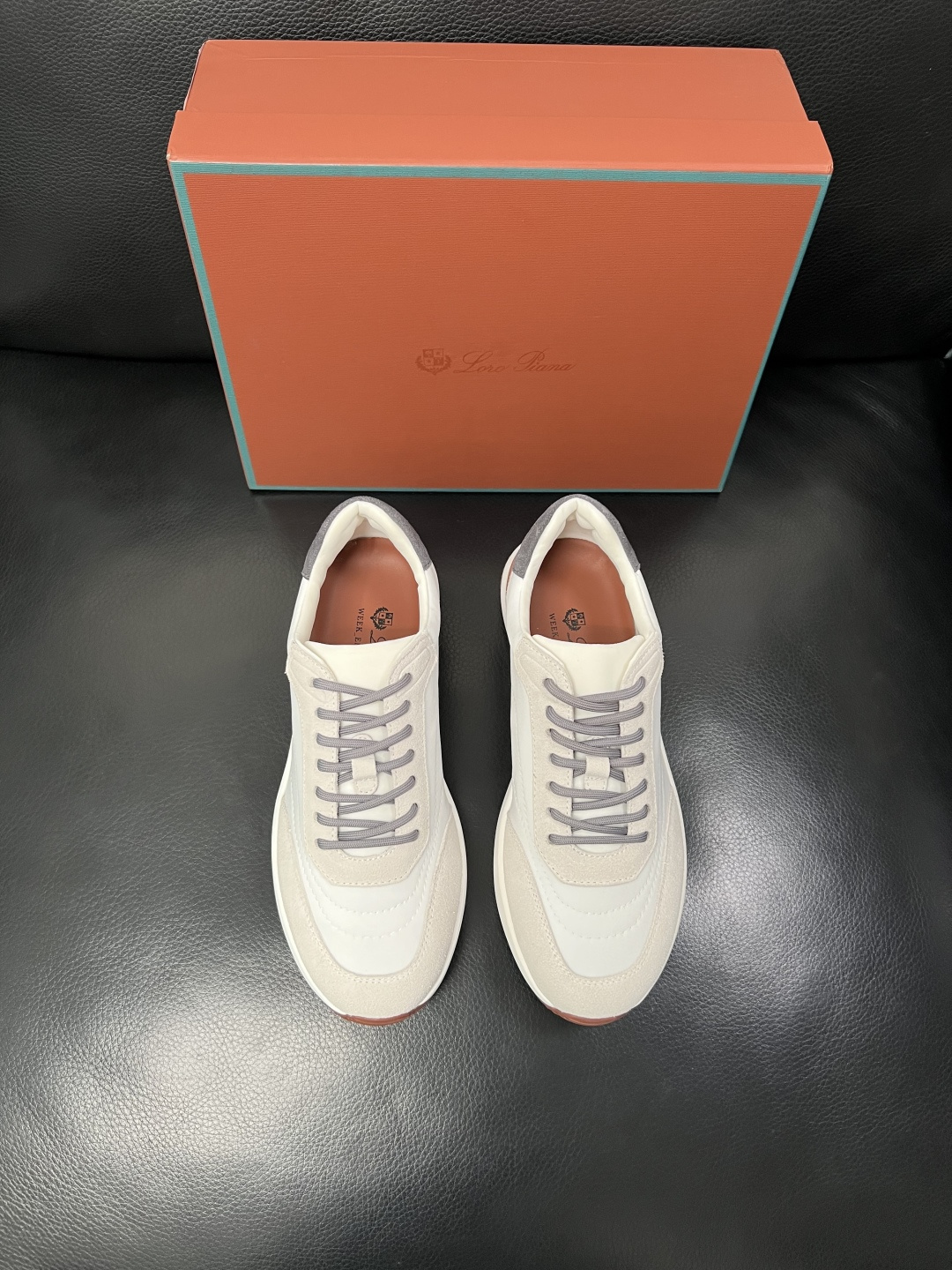 Loro Piana  高品质  顶级工艺品  诺悠翩雅  新品专柜同步原厂配置，鞋面意大利进口牛皮面料