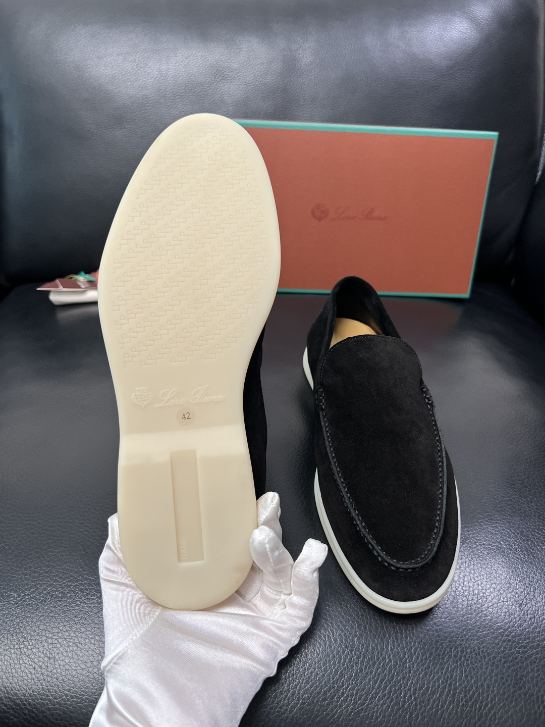 Loro Piana  高品质  全套包装飞机盒  顶级工艺品  诺悠翩雅  新品专柜同步原厂配置，鞋面