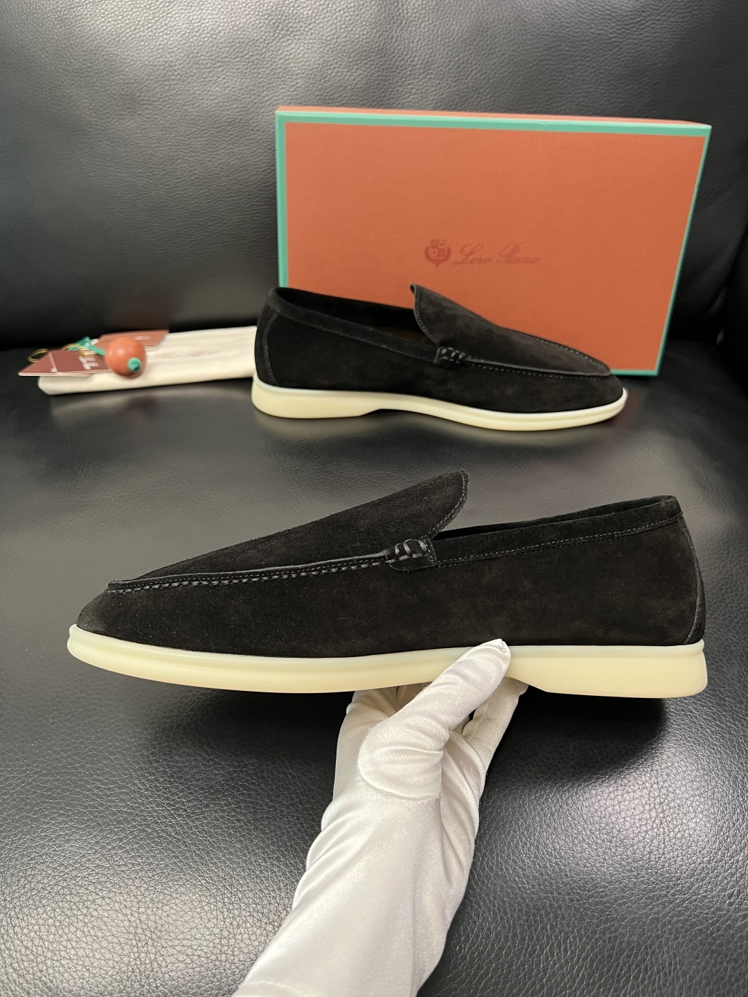 Loro Piana  高品质  全套包装飞机盒  顶级工艺品  诺悠翩雅  新品专柜同步原厂配置，鞋面