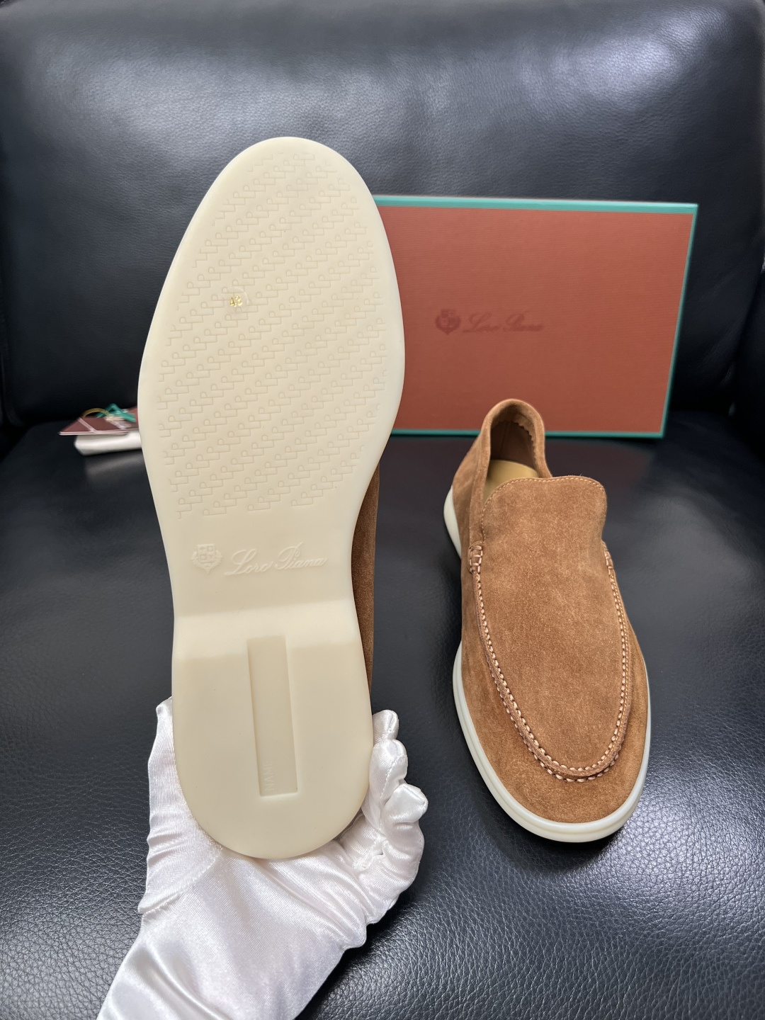 Loro Piana  高品质  全套包装飞机盒  顶级工艺品  诺悠翩雅  新品专柜同步原厂配置，鞋面