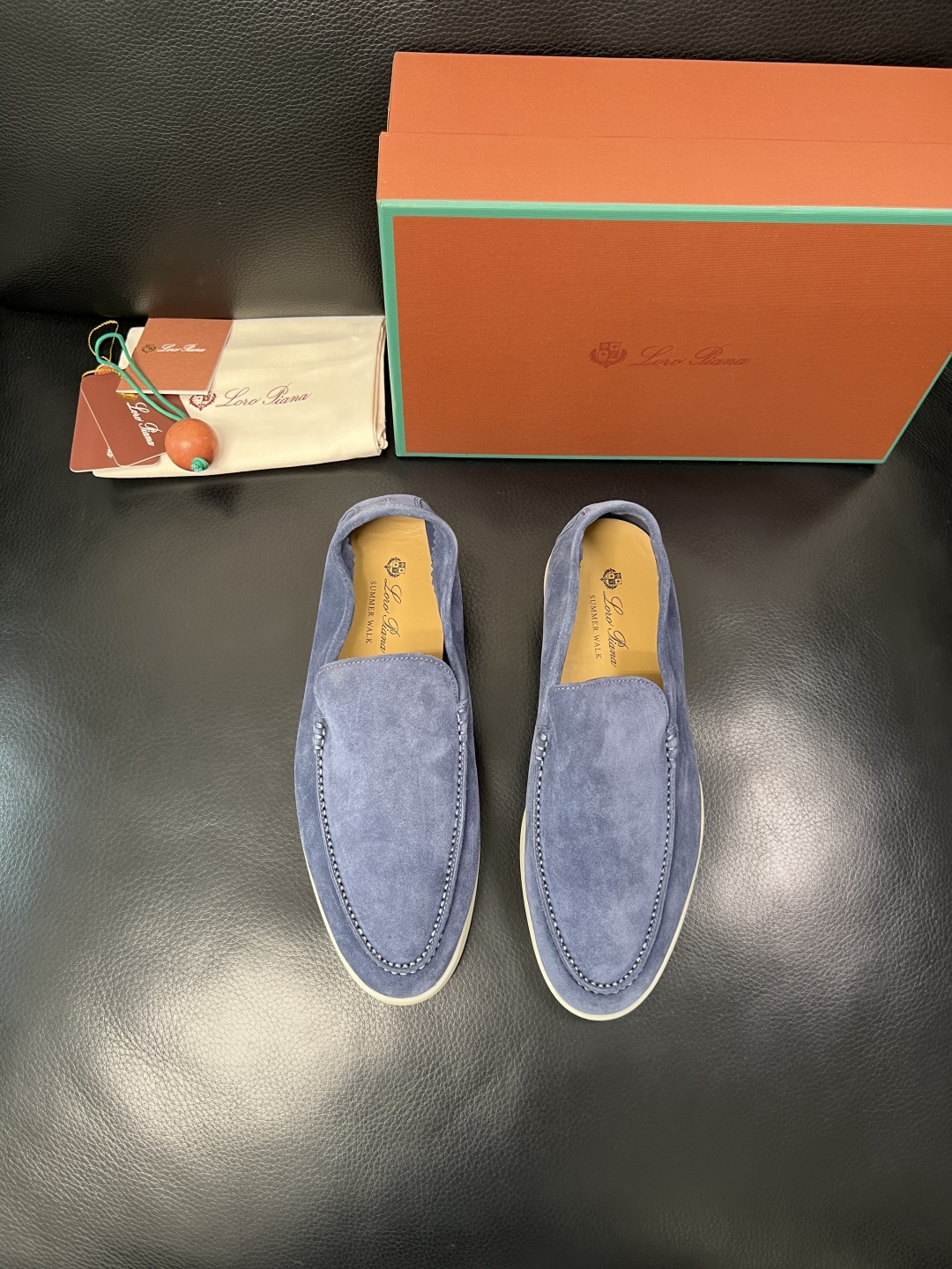 Loro Piana  高品质  全套包装飞机盒  顶级工艺品  诺悠翩雅  新品专柜同步原厂配置，鞋面