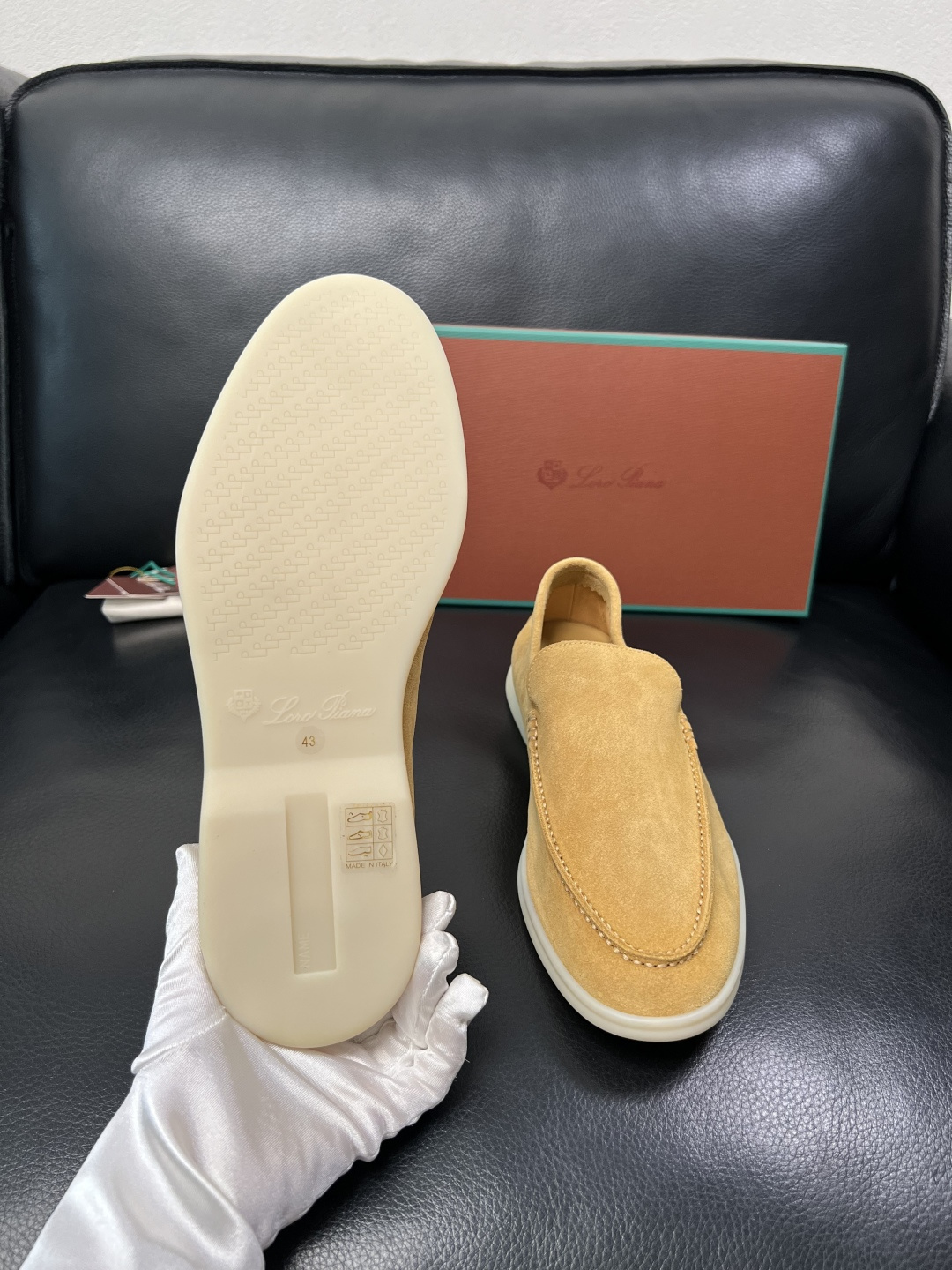 Loro Piana  高品质  全套包装飞机盒  顶级工艺品  诺悠翩雅  新品专柜同步原厂配置，鞋面