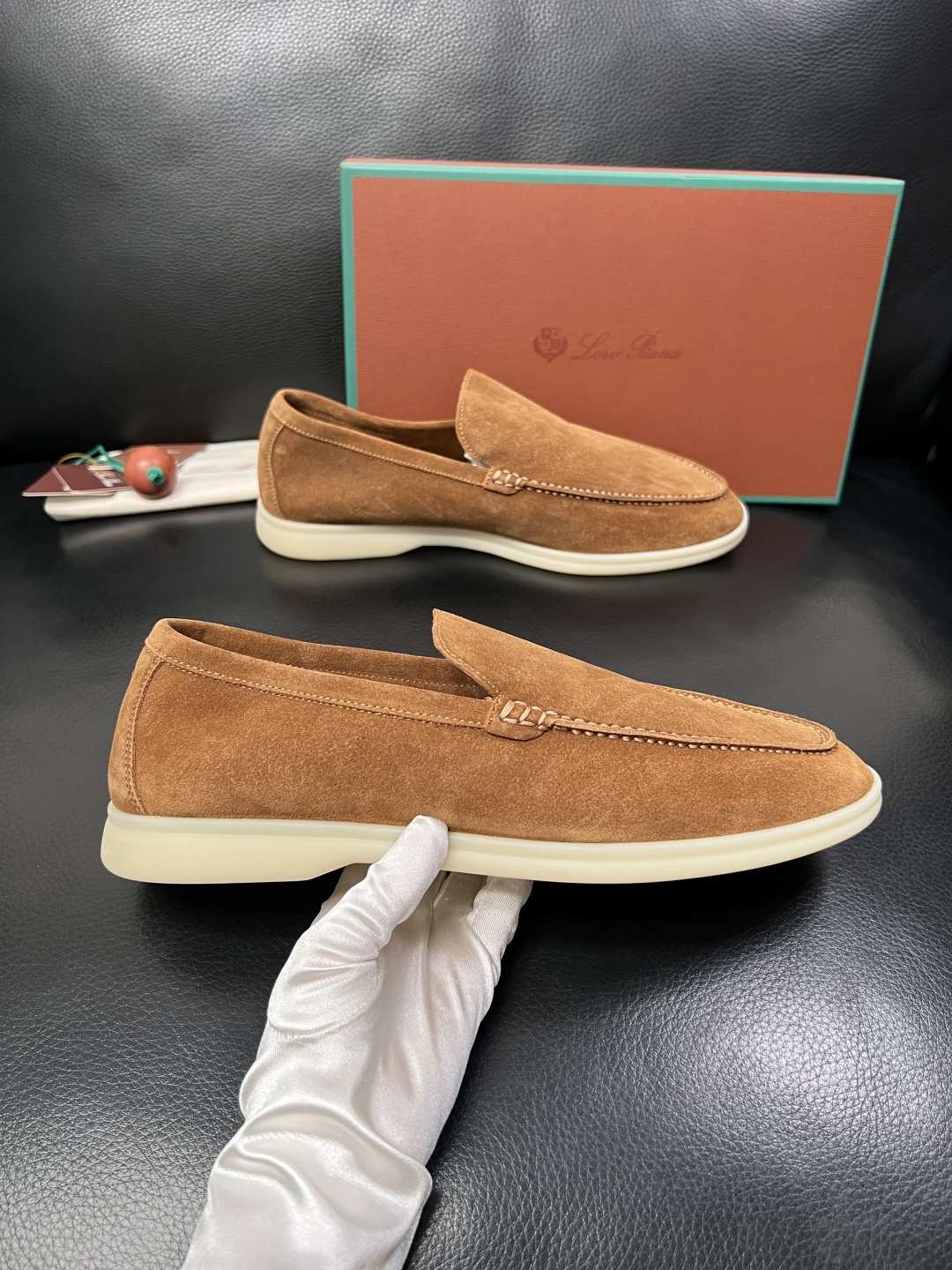 Loro Piana  高品质  全套包装飞机盒  顶级工艺品  诺悠翩雅  新品专柜同步原厂配置，鞋面