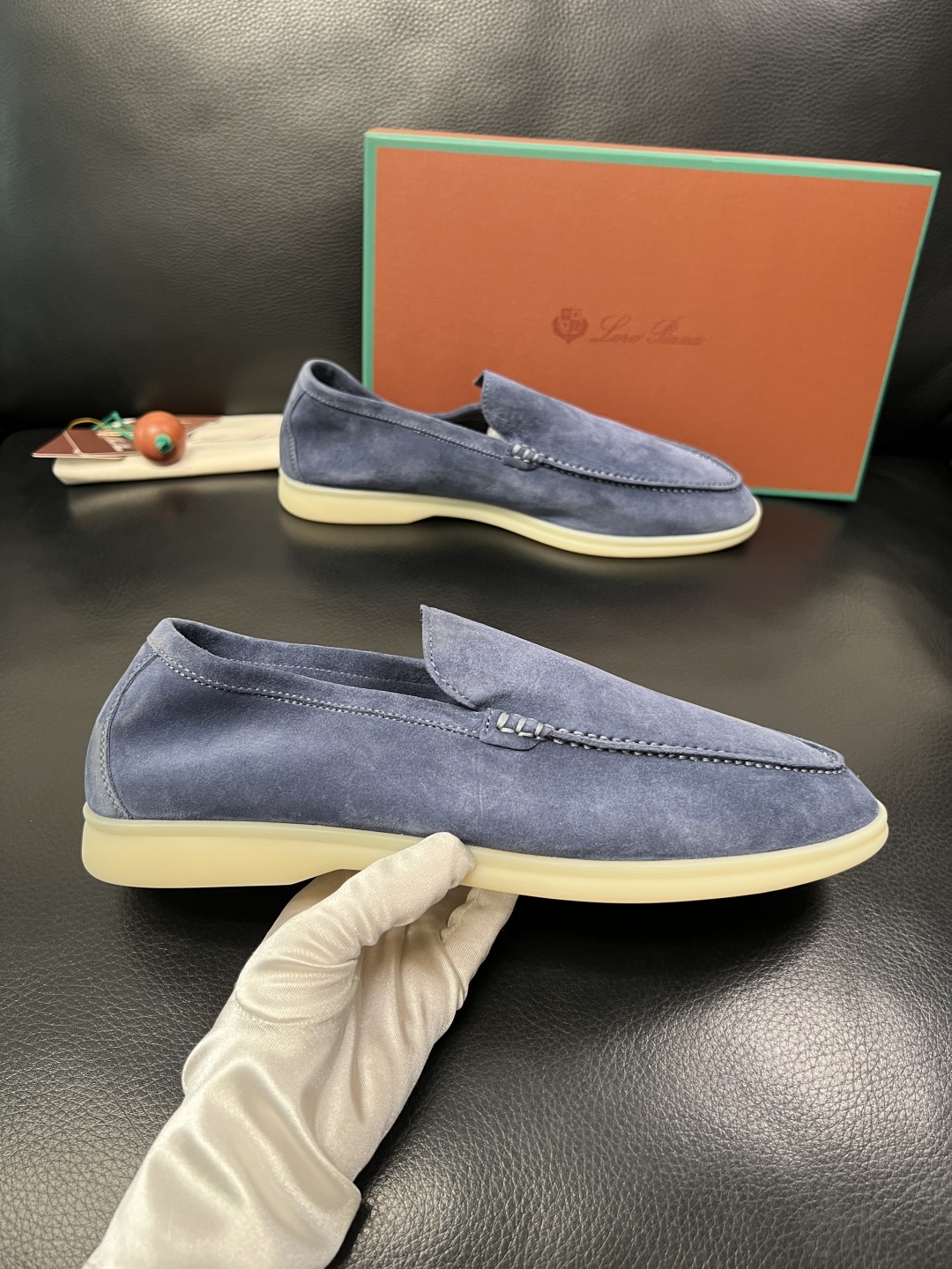 Loro Piana  高品质  全套包装飞机盒  顶级工艺品  诺悠翩雅  新品专柜同步原厂配置，鞋面