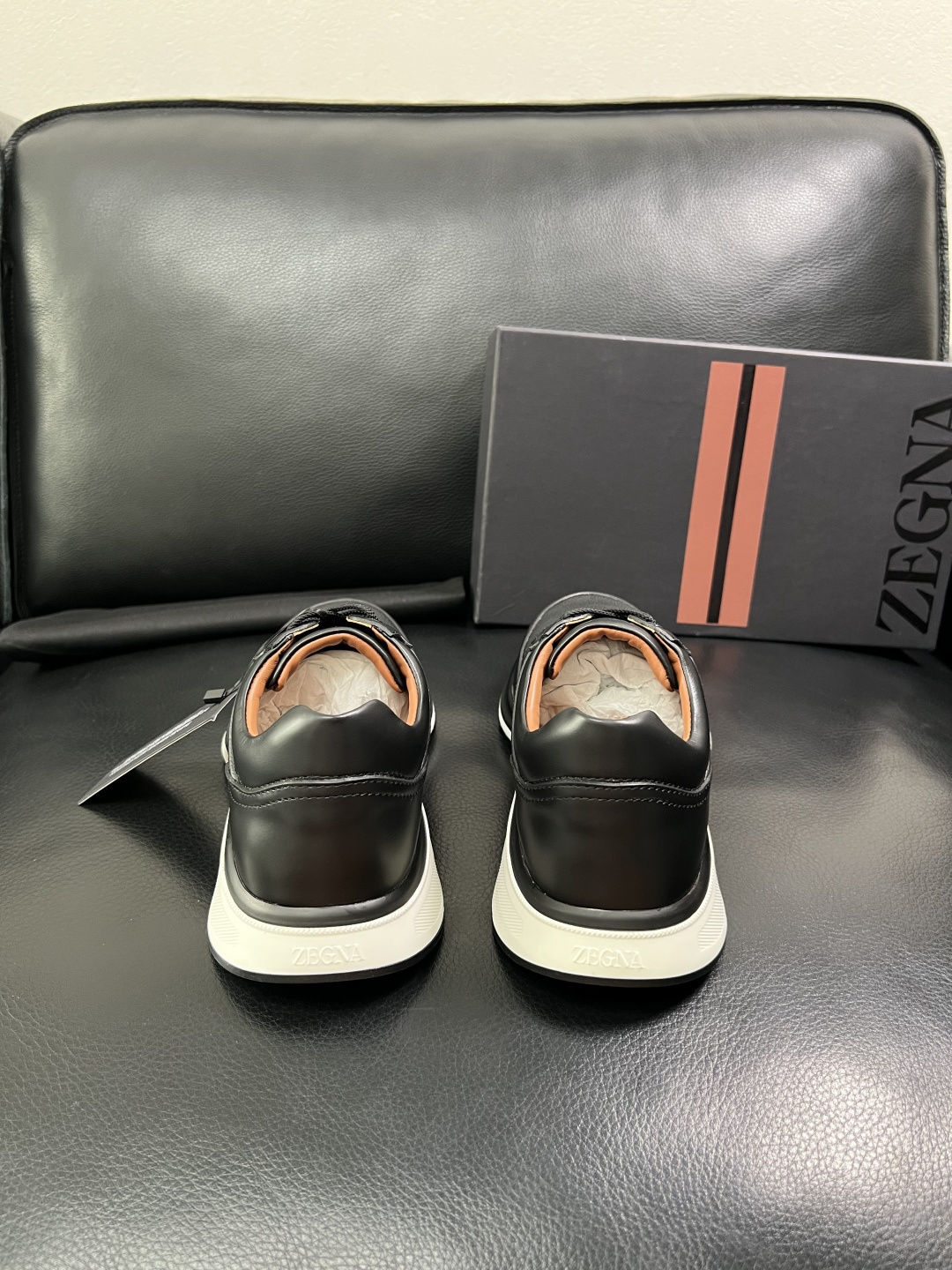 ⚠️只换码不退⚠️   Zegna  高品质  顶级工艺品  杰尼亚  专柜新款原厂配置，意大利进口牛皮