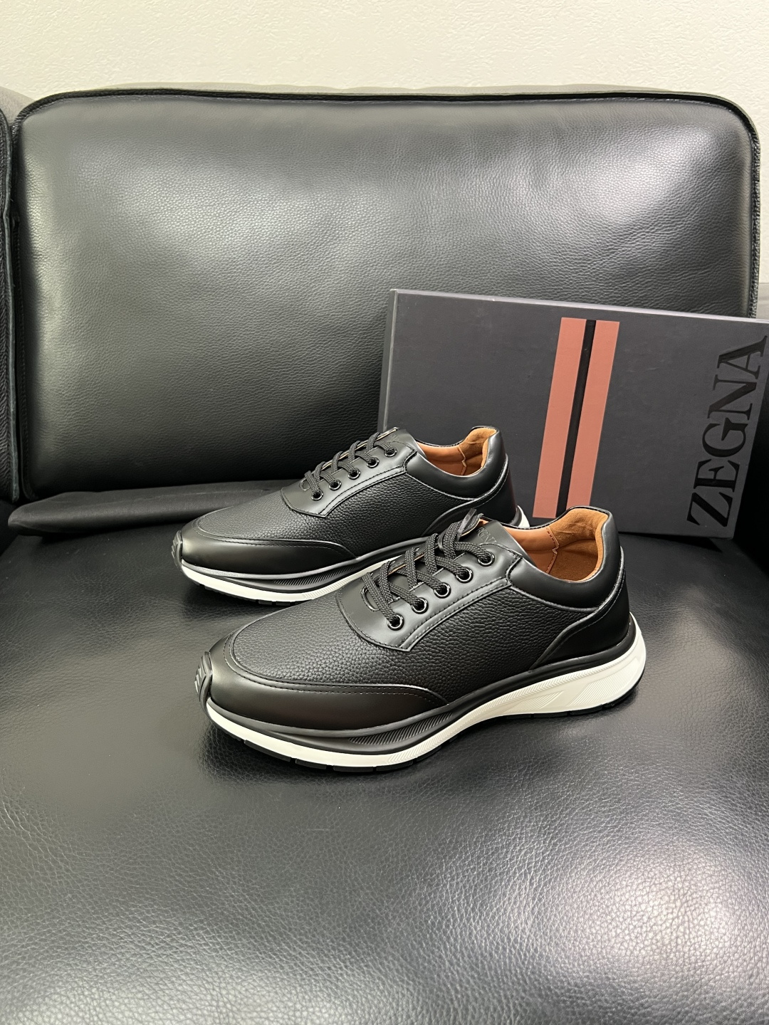 ⚠️只换码不退⚠️   Zegna  高品质  顶级工艺品  杰尼亚  专柜新款原厂配置，意大利进口牛皮