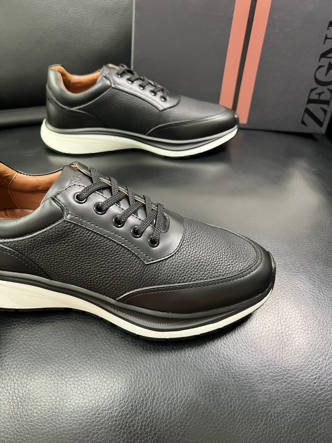 ⚠️只换码不退⚠️   Zegna  高品质  顶级工艺品  杰尼亚  专柜新款原厂配置，意大利进口牛皮
