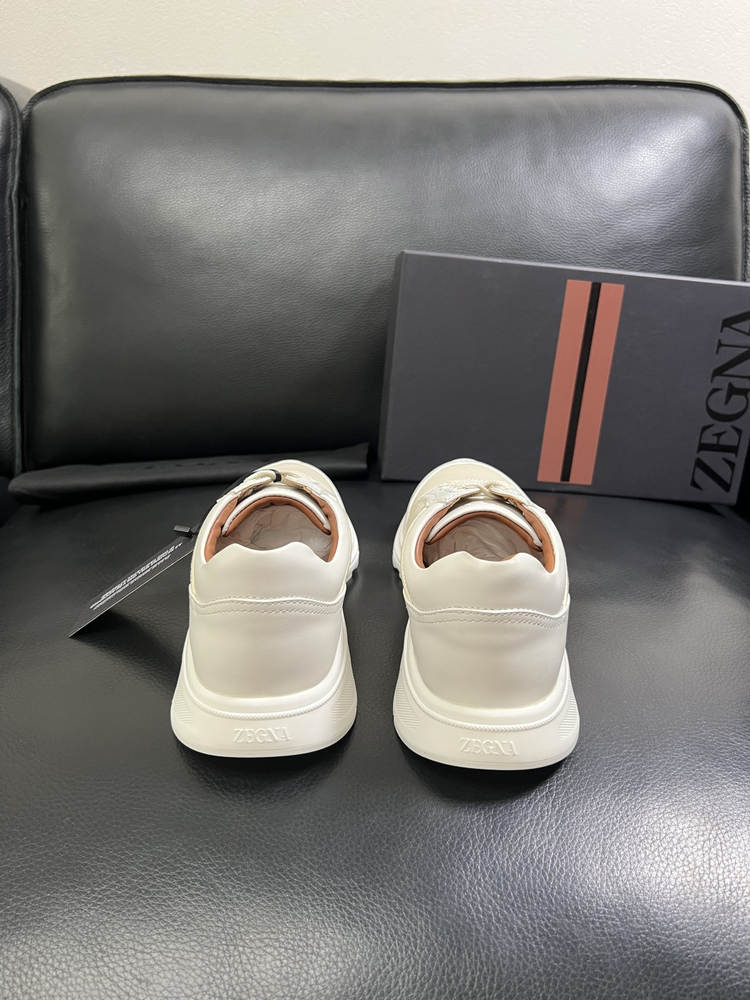 ⚠️只换码不退⚠️   Zegna  高品质  顶级工艺品  杰尼亚  专柜新款原厂配置，意大利进口牛皮