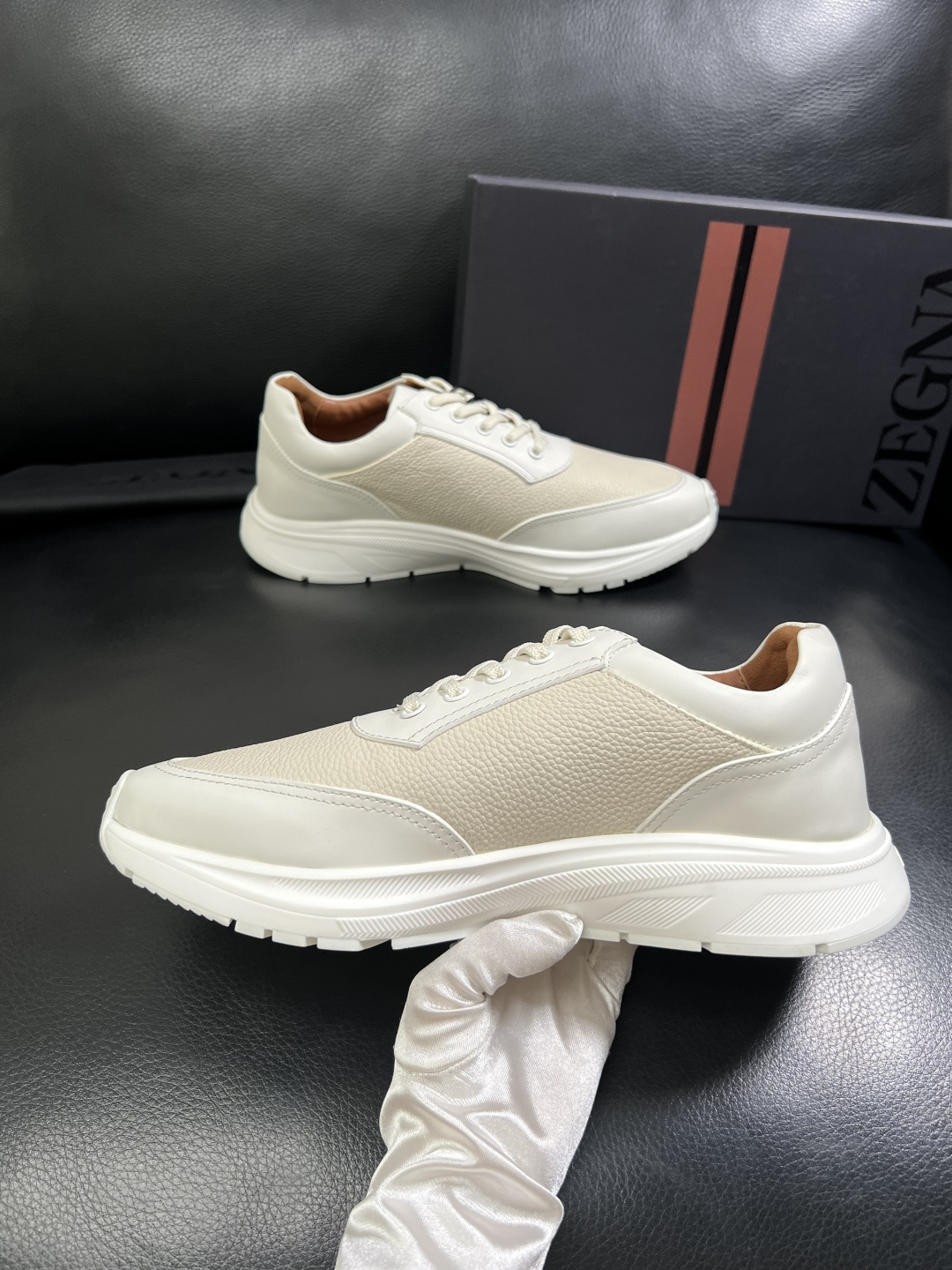 ⚠️只换码不退⚠️   Zegna  高品质  顶级工艺品  杰尼亚  专柜新款原厂配置，意大利进口牛皮