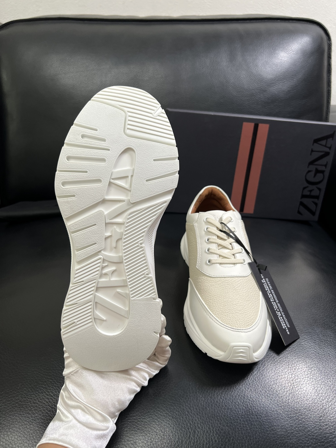 ⚠️只换码不退⚠️   Zegna  高品质  顶级工艺品  杰尼亚  专柜新款原厂配置，意大利进口牛皮