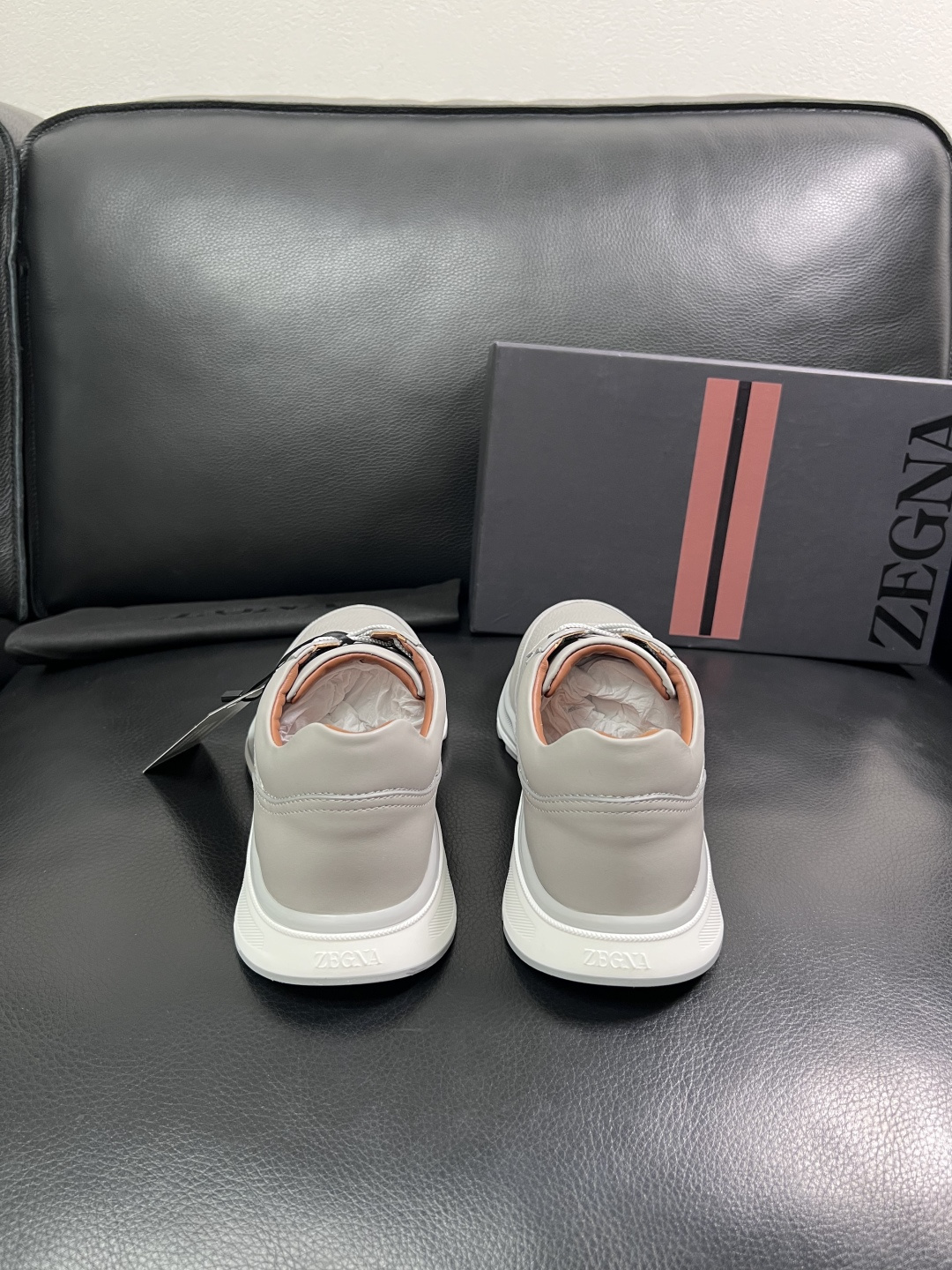 ⚠️只换码不退⚠️   Zegna  高品质  顶级工艺品  杰尼亚  专柜新款原厂配置，意大利进口牛皮