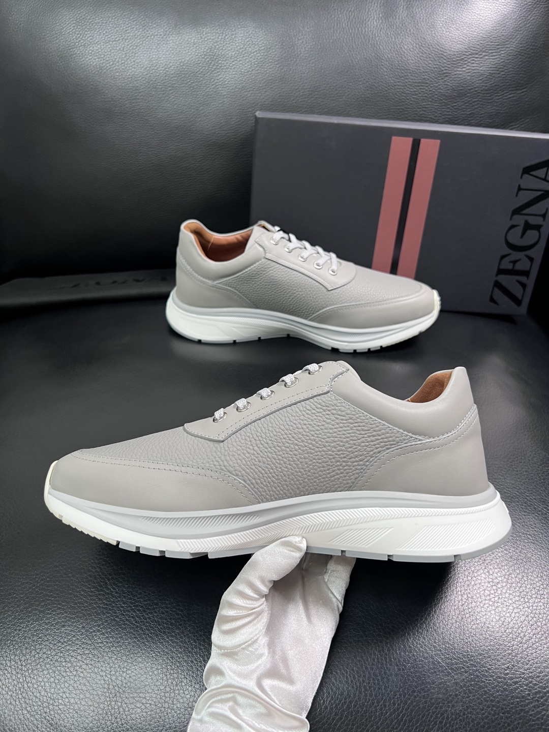 ⚠️只换码不退⚠️   Zegna  高品质  顶级工艺品  杰尼亚  专柜新款原厂配置，意大利进口牛皮