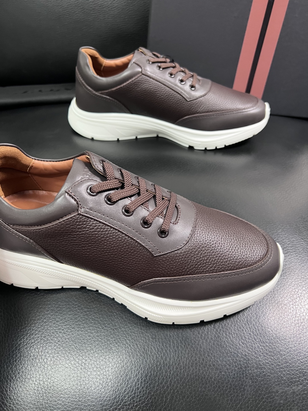⚠️只换码不退⚠️   Zegna  高品质  顶级工艺品  杰尼亚  专柜新款原厂配置，意大利进口牛皮