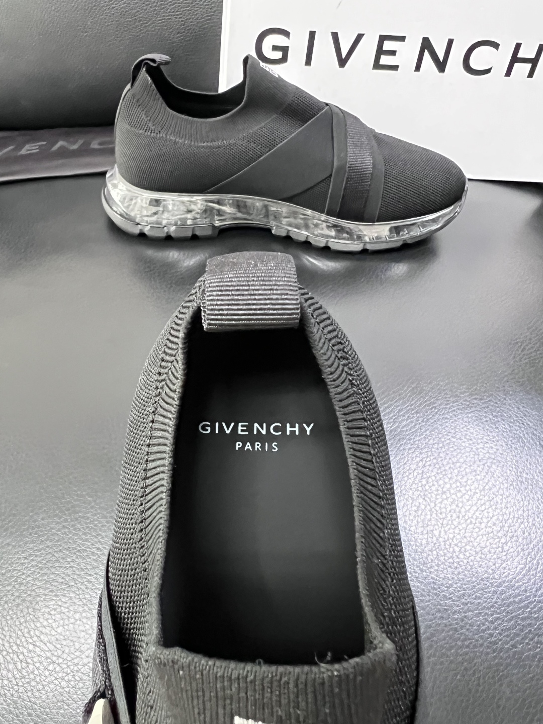 ⚠️只换码不退⚠️    Givenchy  高品质  纪梵希  顶级工艺品  专柜新品同步，鞋面意大利