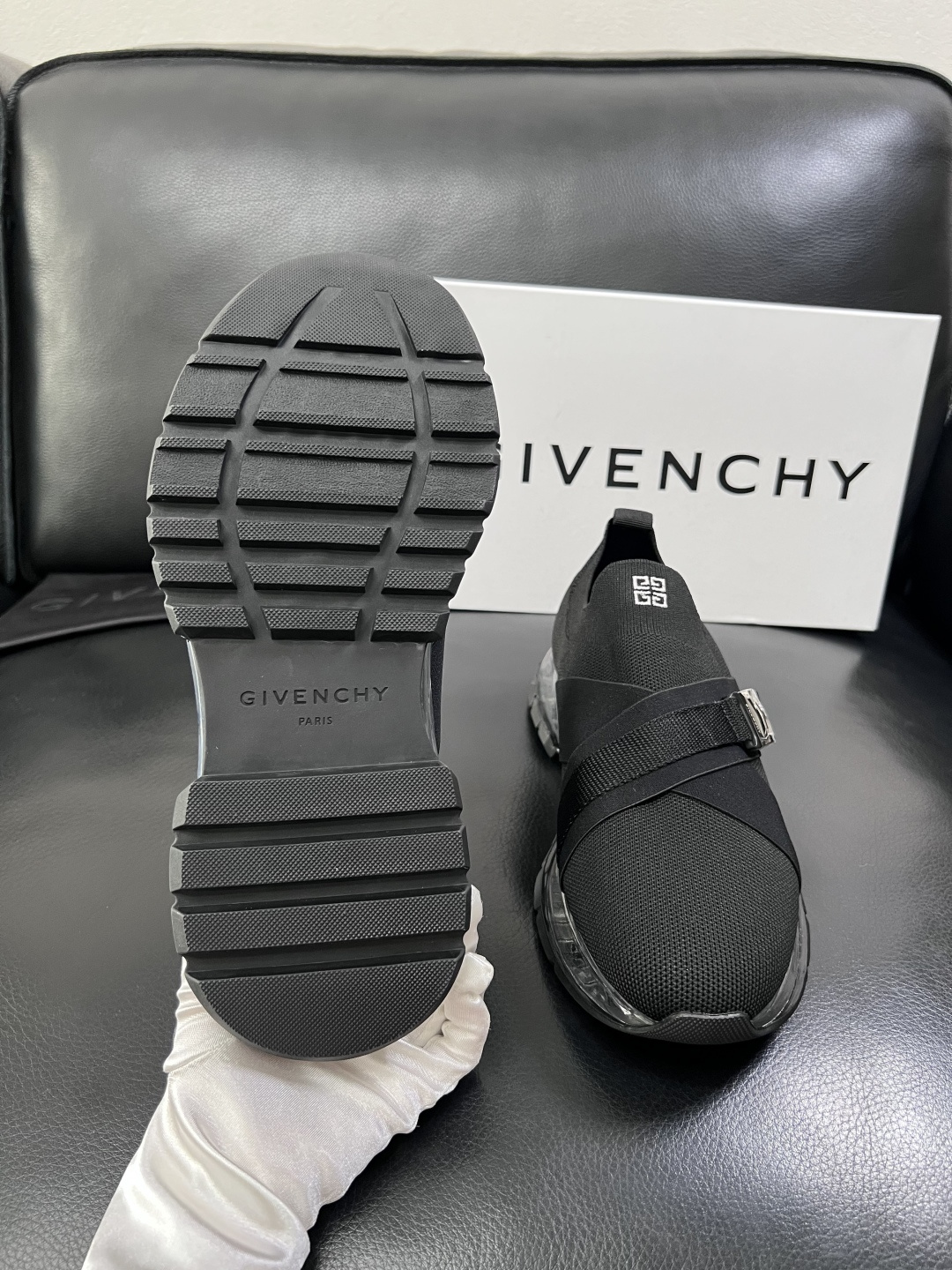 ⚠️只换码不退⚠️    Givenchy  高品质  纪梵希  顶级工艺品  专柜新品同步，鞋面意大利