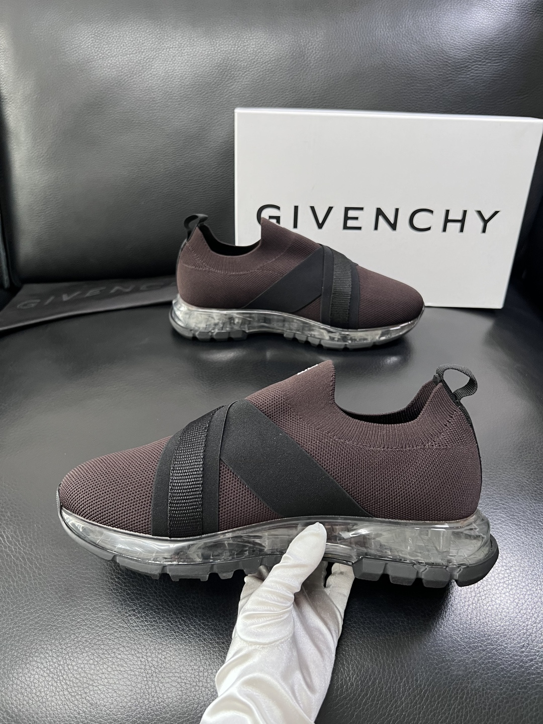 ⚠️只换码不退⚠️    Givenchy  高品质  纪梵希  顶级工艺品  专柜新品同步，鞋面意大利