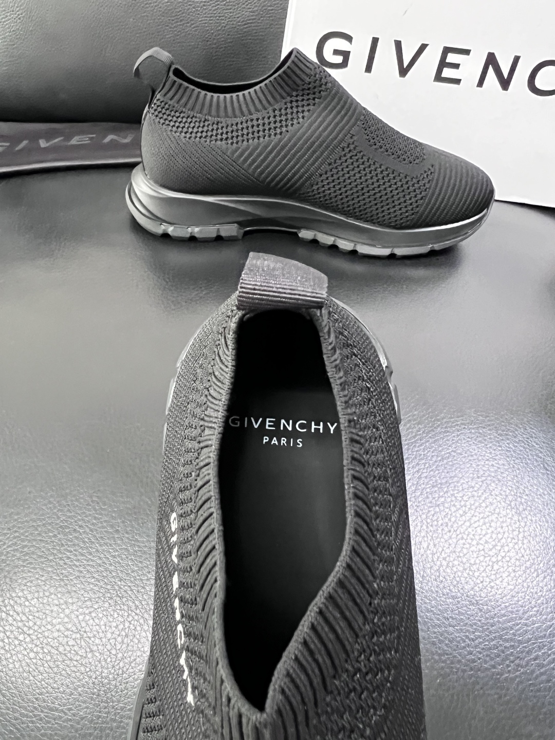 ⚠️只换码不退⚠️    Givenchy  高品质  纪梵希  顶级工艺品  专柜新品同步，鞋面意大利