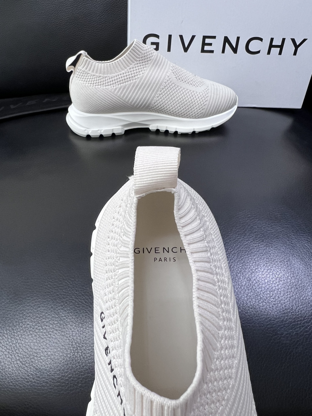 ⚠️只换码不退⚠️    Givenchy  高品质  纪梵希  顶级工艺品  专柜新品同步，鞋面意大利