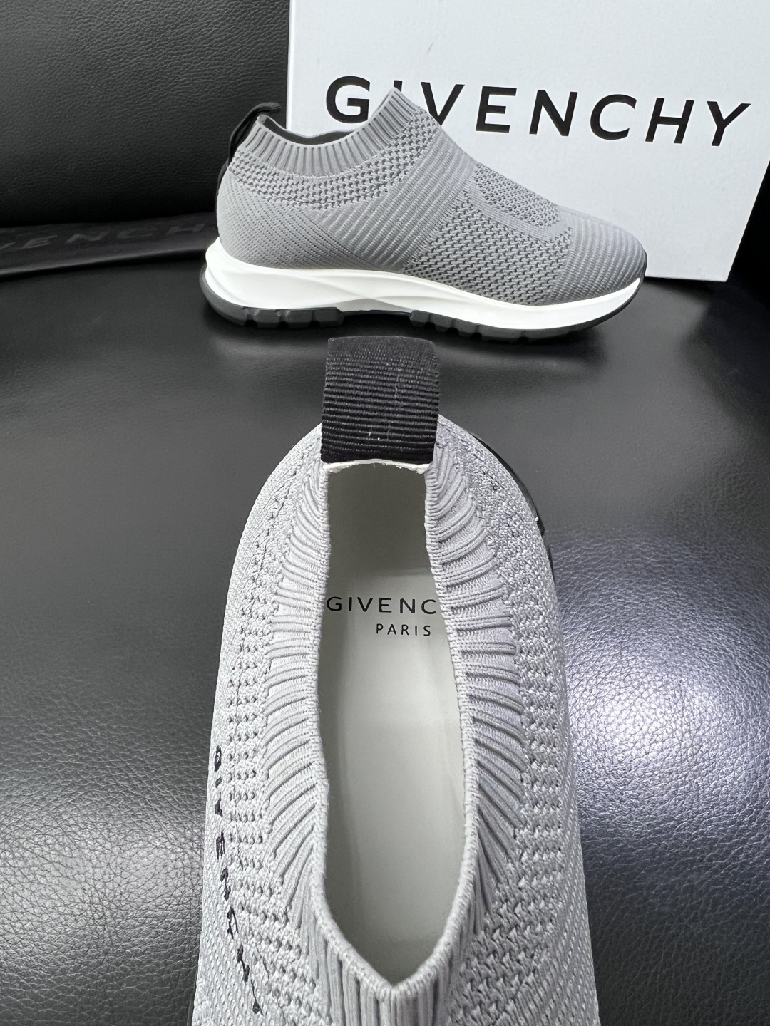 ⚠️只换码不退⚠️    Givenchy  高品质  纪梵希  顶级工艺品  专柜新品同步，鞋面意大利