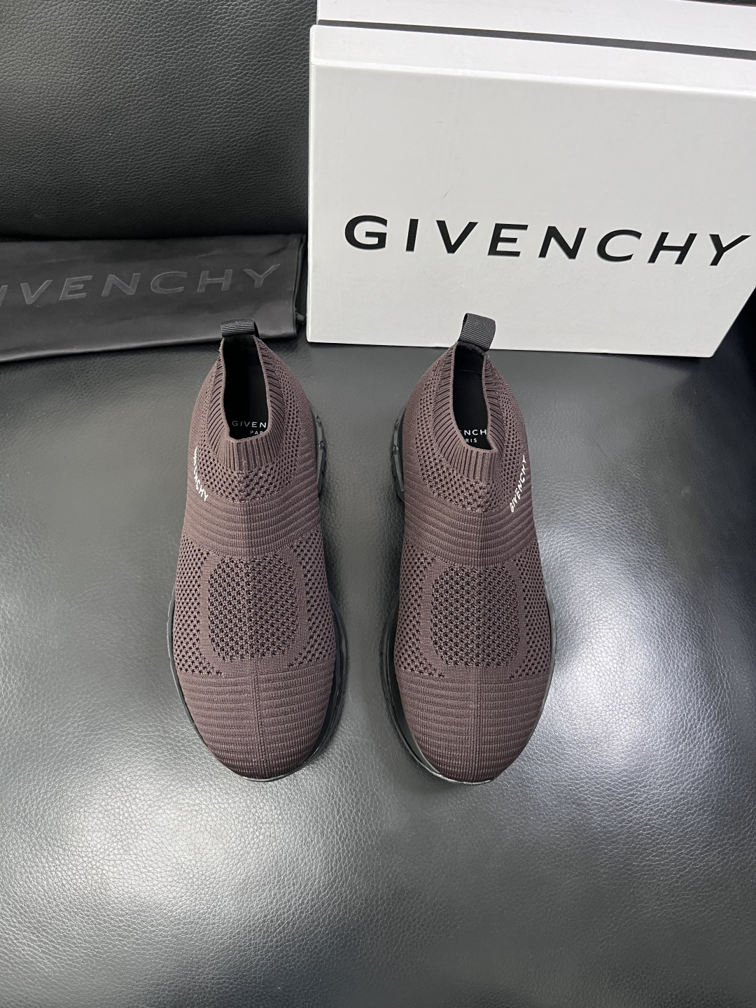 ⚠️只换码不退⚠️    Givenchy  高品质  纪梵希  顶级工艺品  专柜新品同步，鞋面意大利