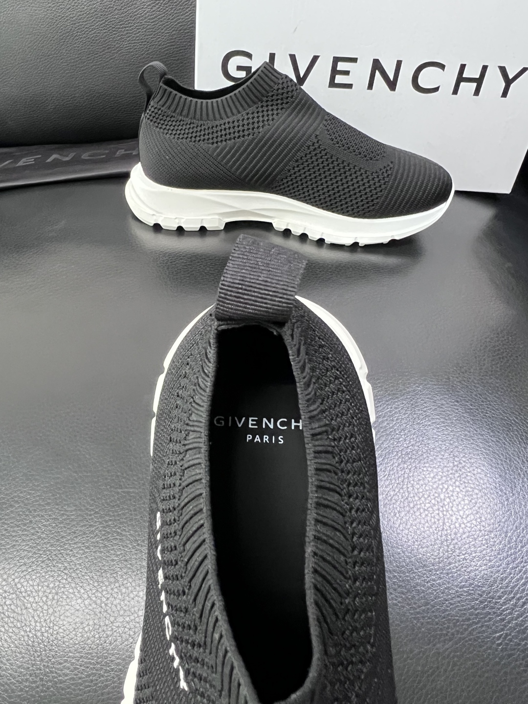 ⚠️只换码不退⚠️    Givenchy  高品质  纪梵希  顶级工艺品  专柜新品同步，鞋面意大利