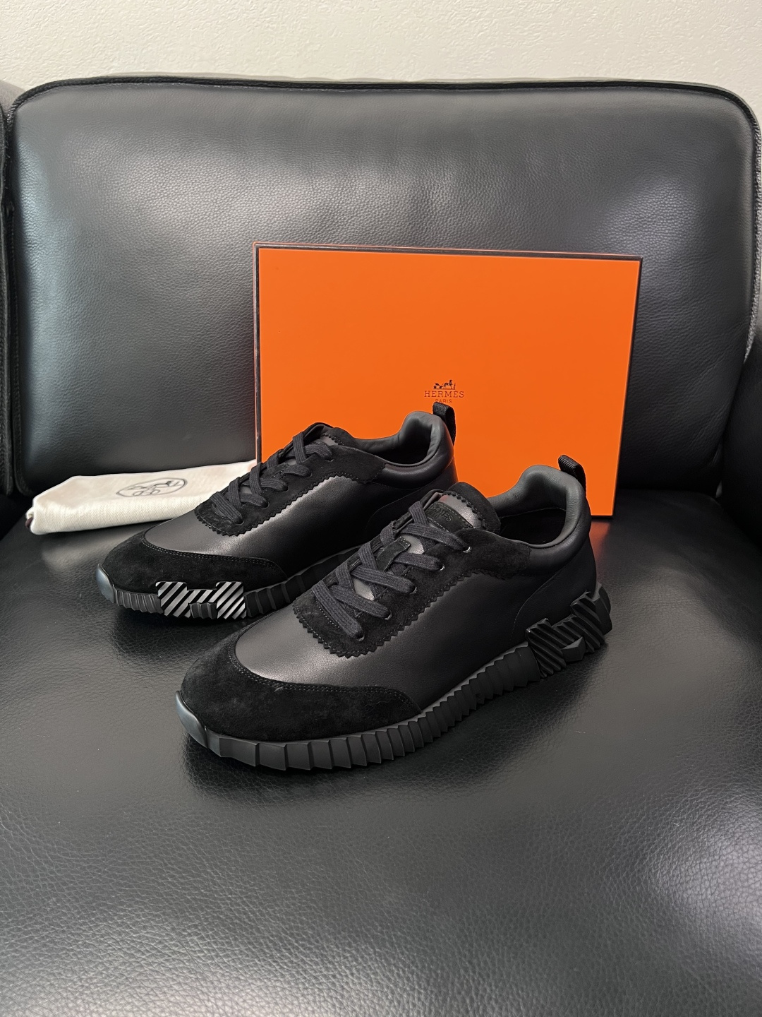 带飞机盒  Hermes  高品质  顶级工艺品  爱马仕 专柜同步发售原厂配置，意大利进口原版牛皮面料