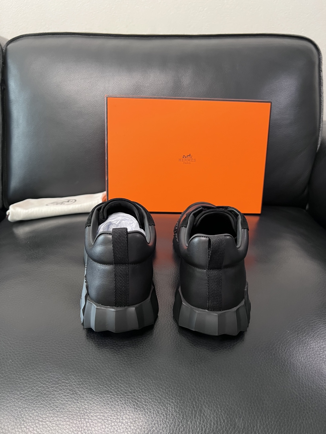带飞机盒  Hermes  高品质  顶级工艺品  爱马仕 专柜同步发售原厂配置，意大利进口原版牛皮面料