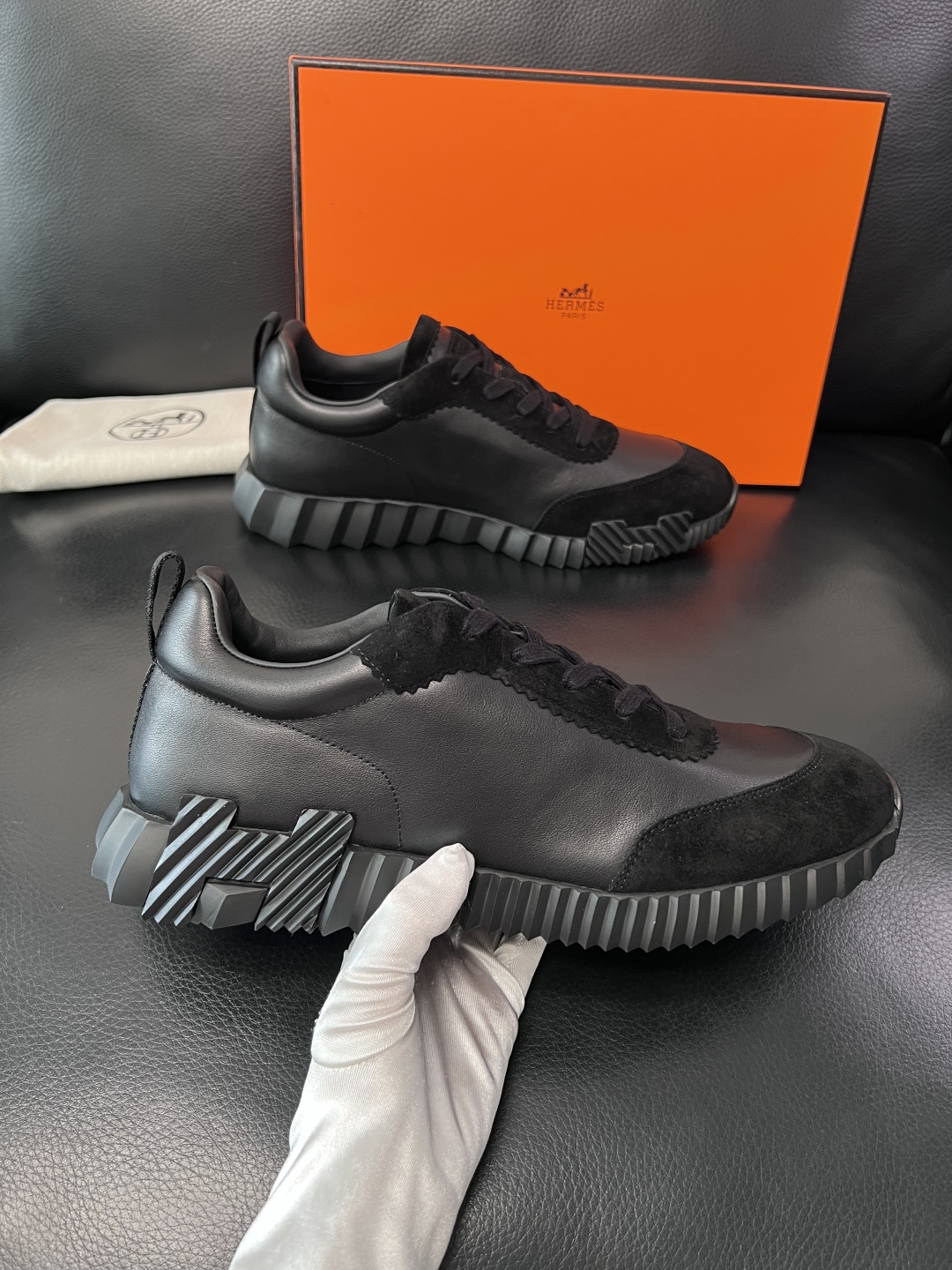 带飞机盒  Hermes  高品质  顶级工艺品  爱马仕 专柜同步发售原厂配置，意大利进口原版牛皮面料