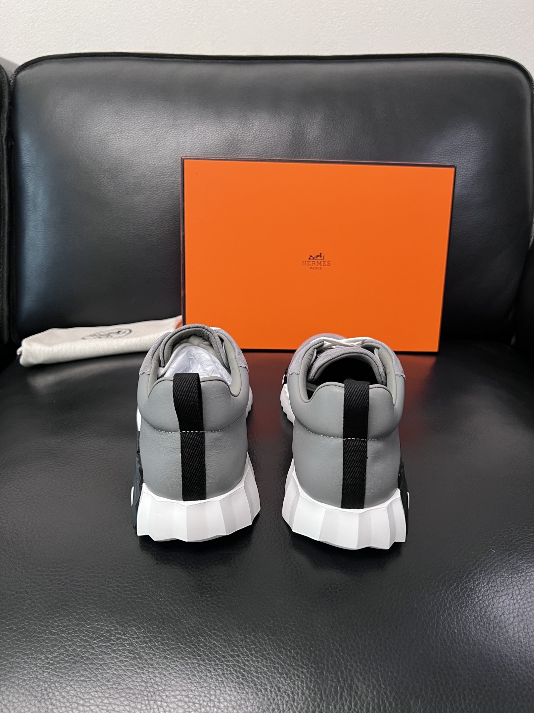 带飞机盒  Hermes  高品质  顶级工艺品  爱马仕 专柜同步发售原厂配置，意大利进口原版牛皮面料