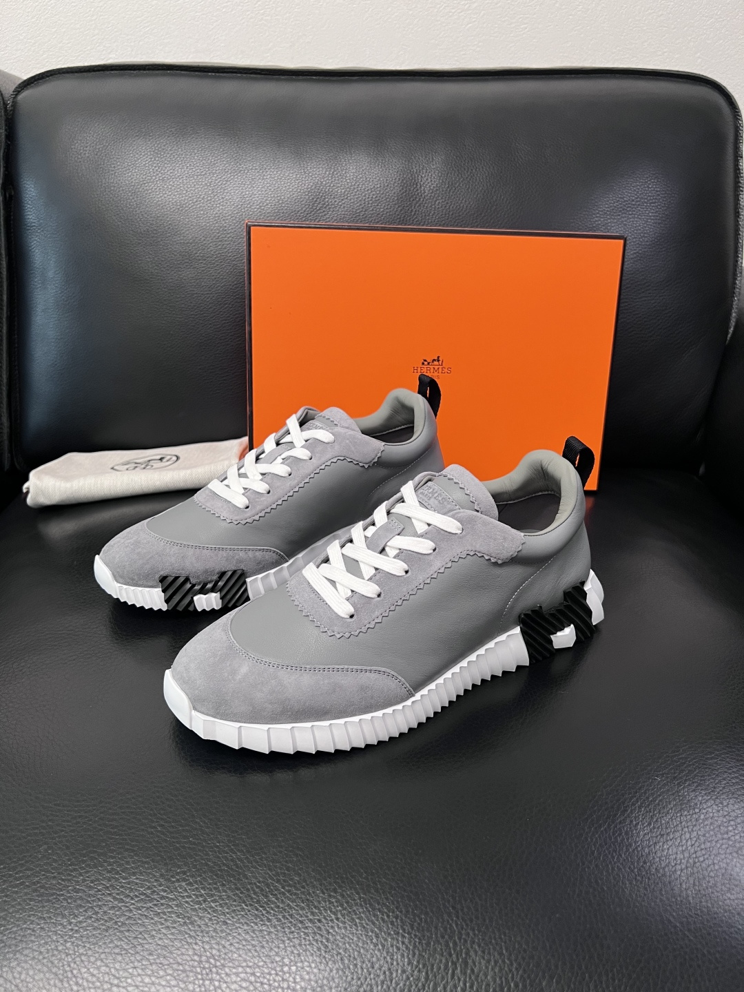带飞机盒  Hermes  高品质  顶级工艺品  爱马仕 专柜同步发售原厂配置，意大利进口原版牛皮面料