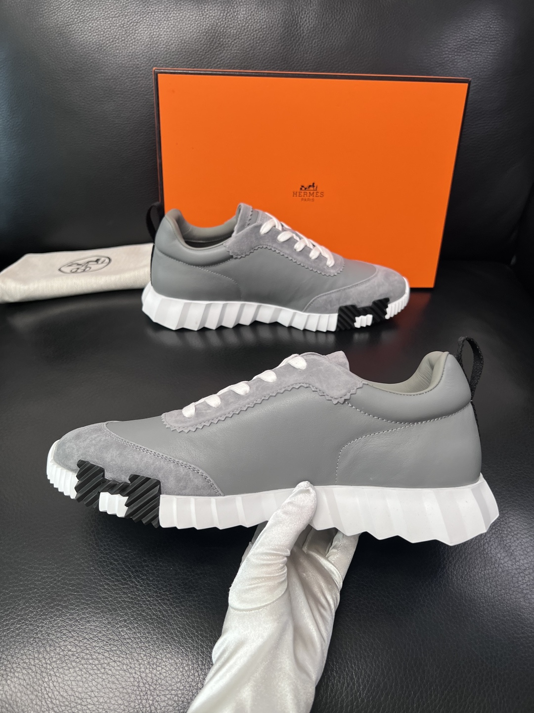 带飞机盒  Hermes  高品质  顶级工艺品  爱马仕 专柜同步发售原厂配置，意大利进口原版牛皮面料