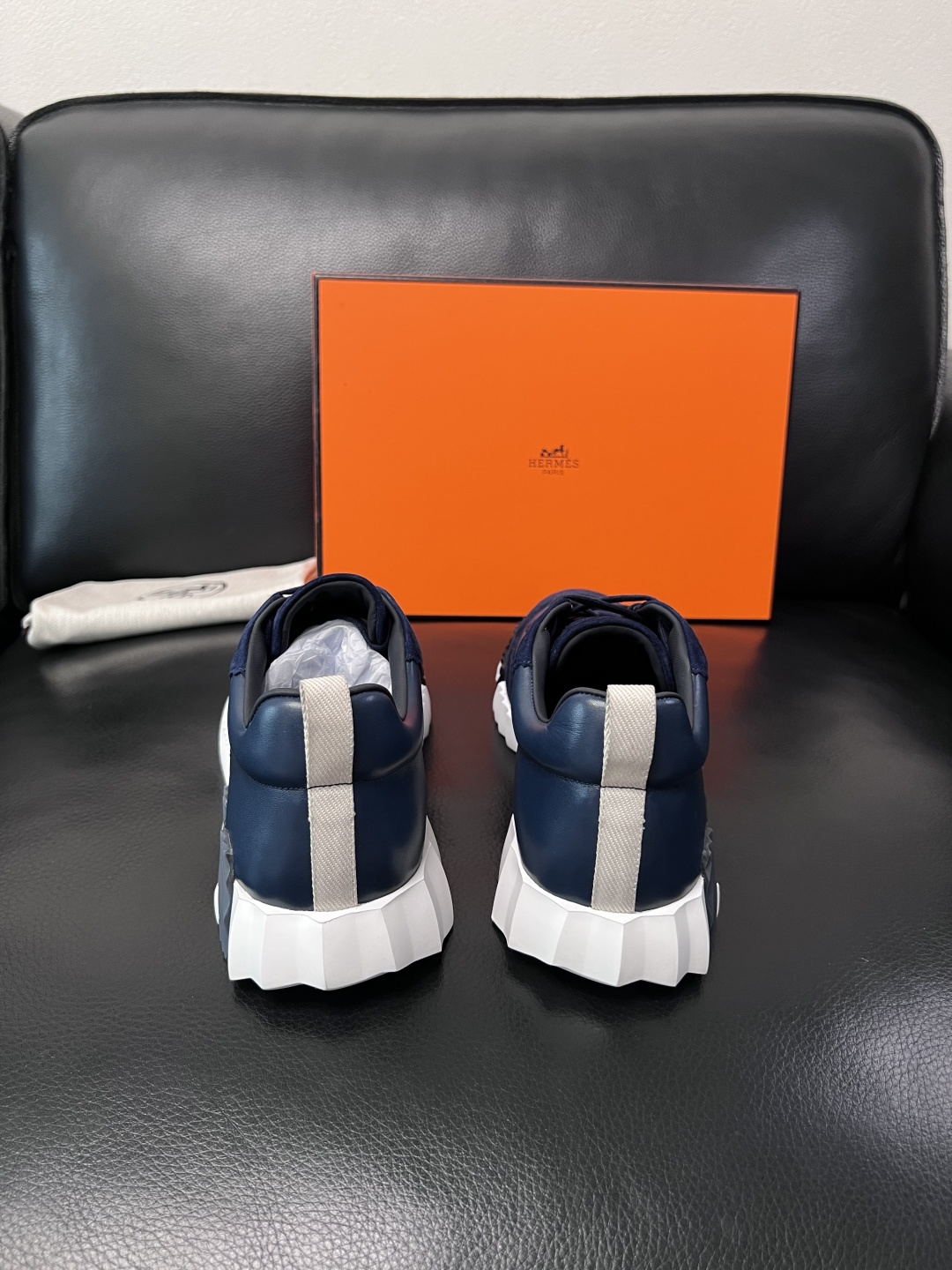 带飞机盒  Hermes  高品质  顶级工艺品  爱马仕 专柜同步发售原厂配置，意大利进口原版牛皮面料