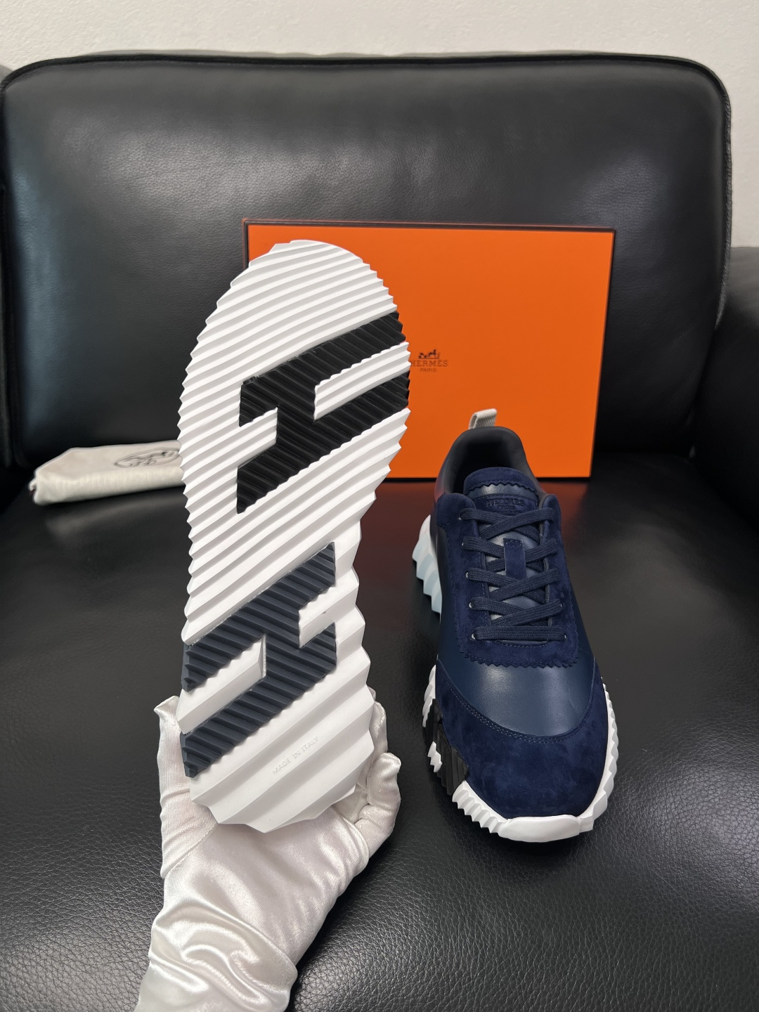 带飞机盒  Hermes  高品质  顶级工艺品  爱马仕 专柜同步发售原厂配置，意大利进口原版牛皮面料