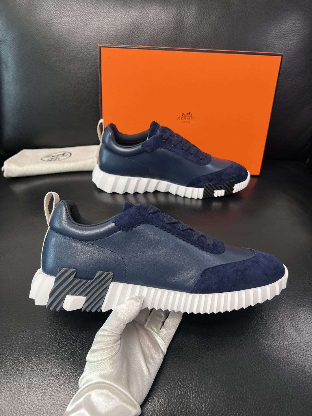 带飞机盒  Hermes  高品质  顶级工艺品  爱马仕 专柜同步发售原厂配置，意大利进口原版牛皮面料