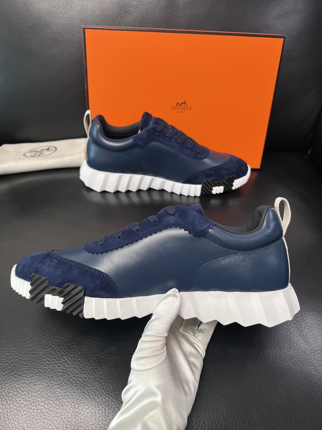 带飞机盒  Hermes  高品质  顶级工艺品  爱马仕 专柜同步发售原厂配置，意大利进口原版牛皮面料