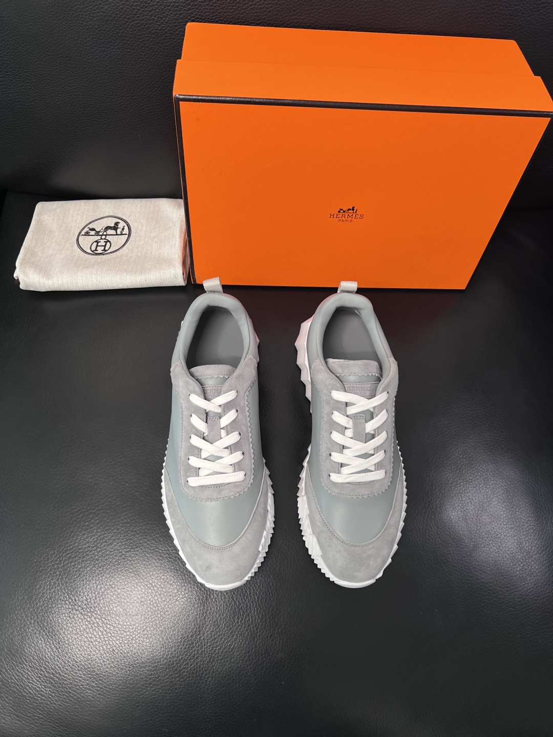 带飞机盒  Hermes  高品质  顶级工艺品  爱马仕 专柜同步发售原厂配置，意大利进口原版牛皮面料