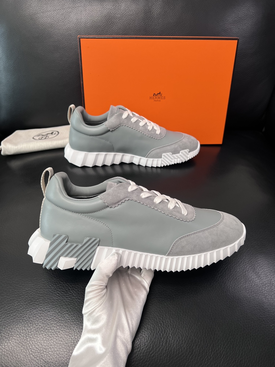 带飞机盒  Hermes  高品质  顶级工艺品  爱马仕 专柜同步发售原厂配置，意大利进口原版牛皮面料
