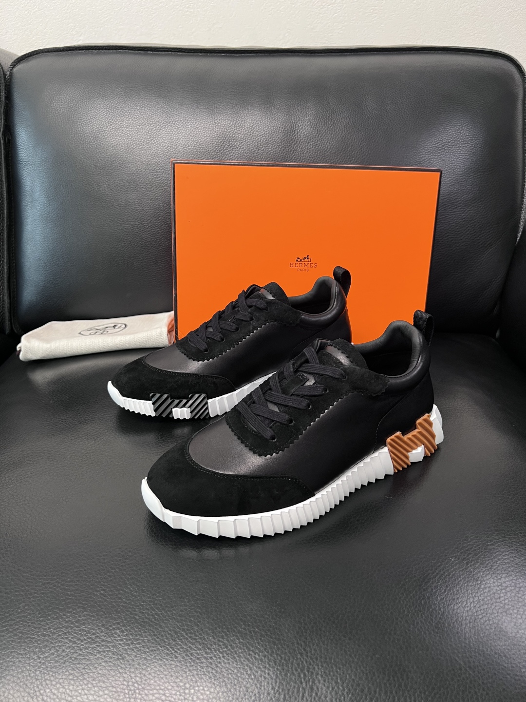 带飞机盒  Hermes  高品质  顶级工艺品  爱马仕 专柜同步发售原厂配置，意大利进口原版牛皮面料