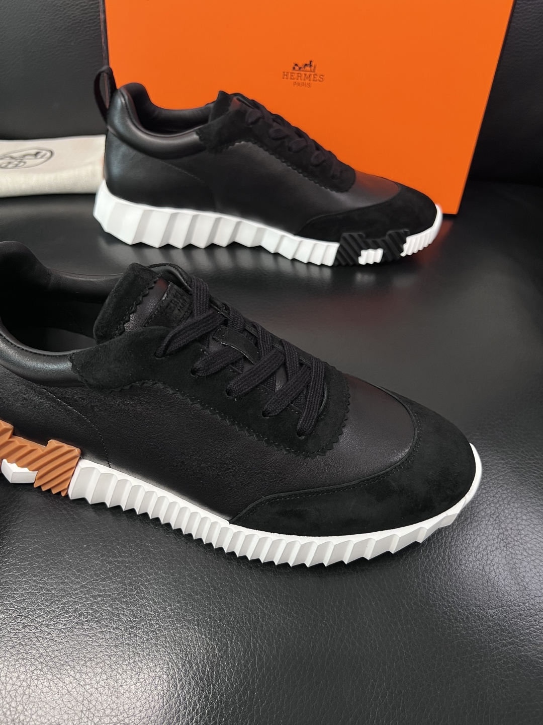 带飞机盒  Hermes  高品质  顶级工艺品  爱马仕 专柜同步发售原厂配置，意大利进口原版牛皮面料