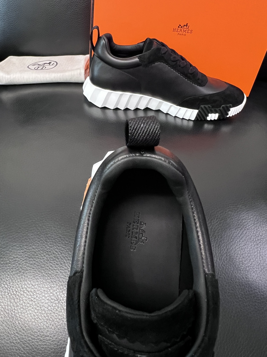 带飞机盒  Hermes  高品质  顶级工艺品  爱马仕 专柜同步发售原厂配置，意大利进口原版牛皮面料