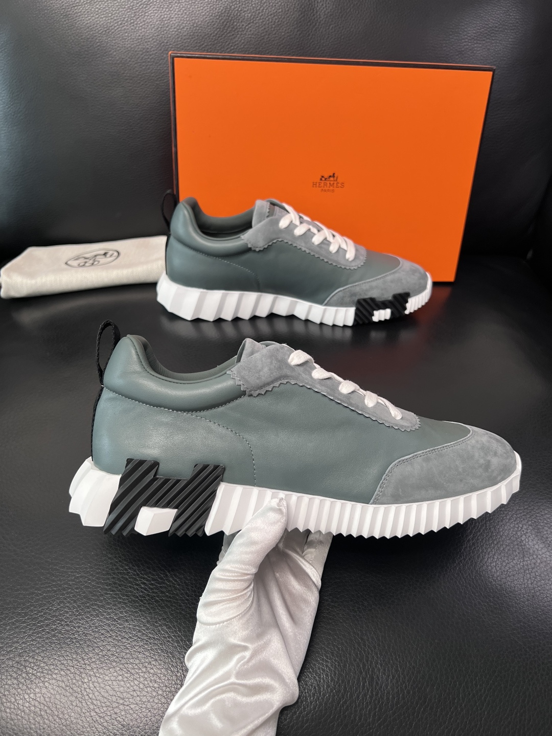 带飞机盒  Hermes  高品质  顶级工艺品  爱马仕 专柜同步发售原厂配置，意大利进口原版牛皮面料