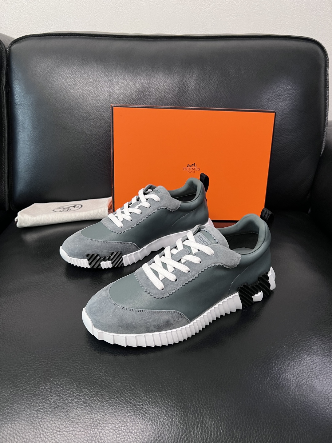 带飞机盒  Hermes  高品质  顶级工艺品  爱马仕 专柜同步发售原厂配置，意大利进口原版牛皮面料
