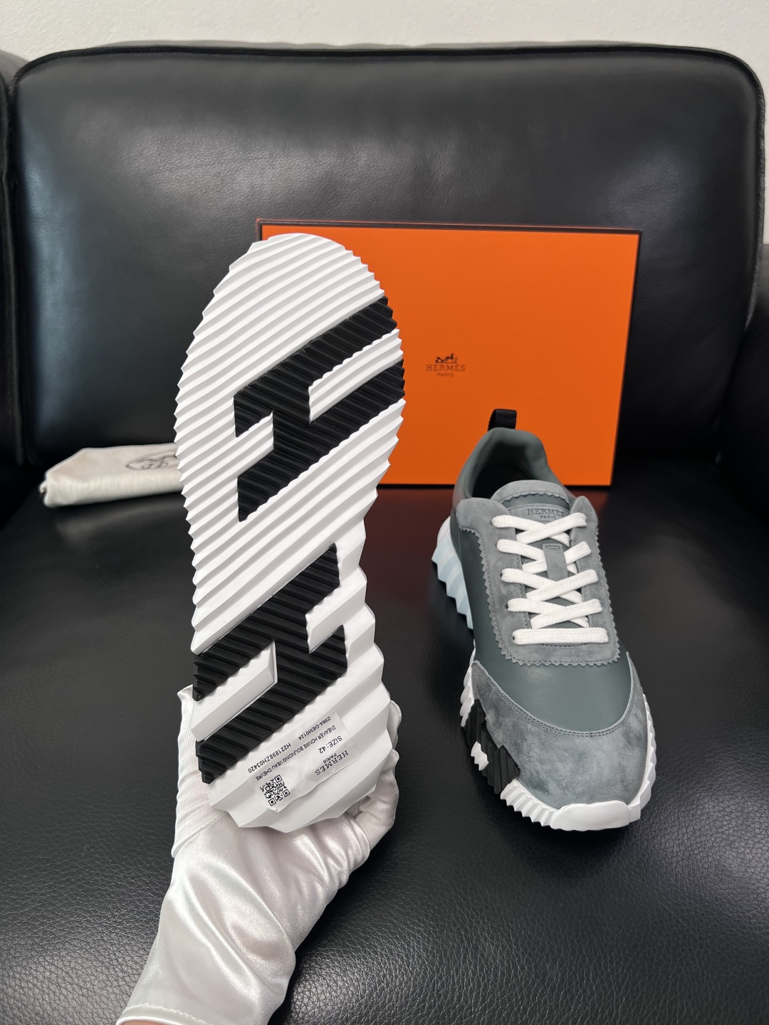 带飞机盒  Hermes  高品质  顶级工艺品  爱马仕 专柜同步发售原厂配置，意大利进口原版牛皮面料