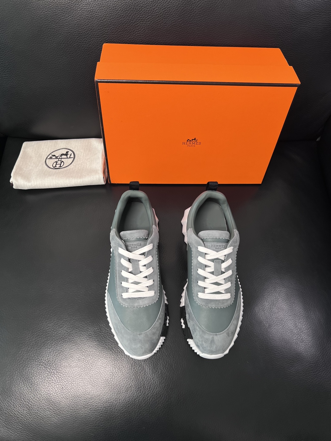 带飞机盒  Hermes  高品质  顶级工艺品  爱马仕 专柜同步发售原厂配置，意大利进口原版牛皮面料
