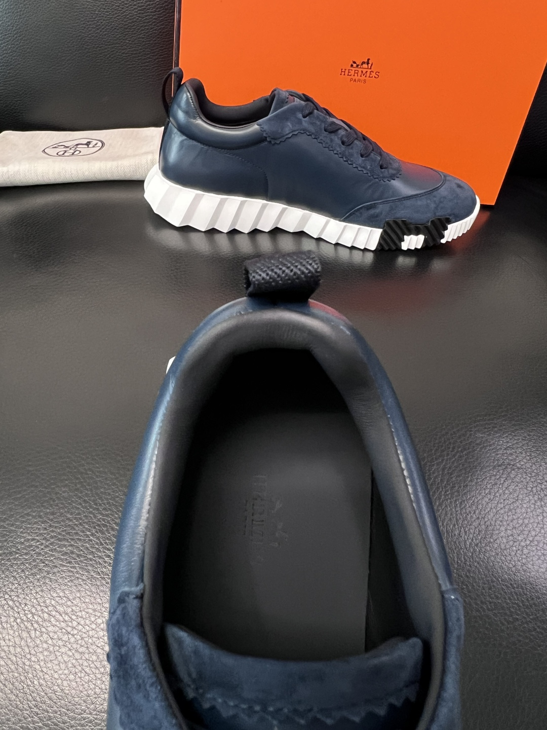 带飞机盒  Hermes  高品质  顶级工艺品  爱马仕 专柜同步发售原厂配置，意大利进口原版牛皮面料