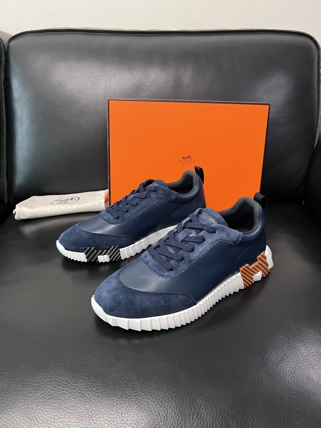 带飞机盒  Hermes  高品质  顶级工艺品  爱马仕 专柜同步发售原厂配置，意大利进口原版牛皮面料