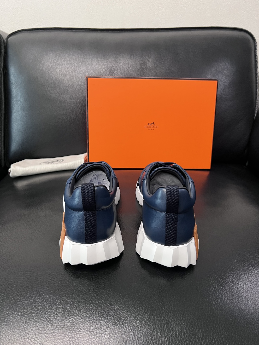 带飞机盒  Hermes  高品质  顶级工艺品  爱马仕 专柜同步发售原厂配置，意大利进口原版牛皮面料