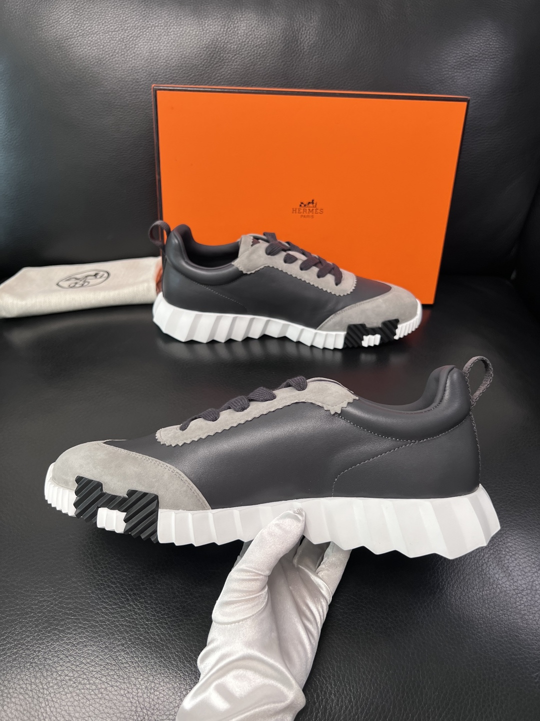 带飞机盒  Hermes  高品质  顶级工艺品  爱马仕 专柜同步发售原厂配置，意大利进口原版牛皮面料