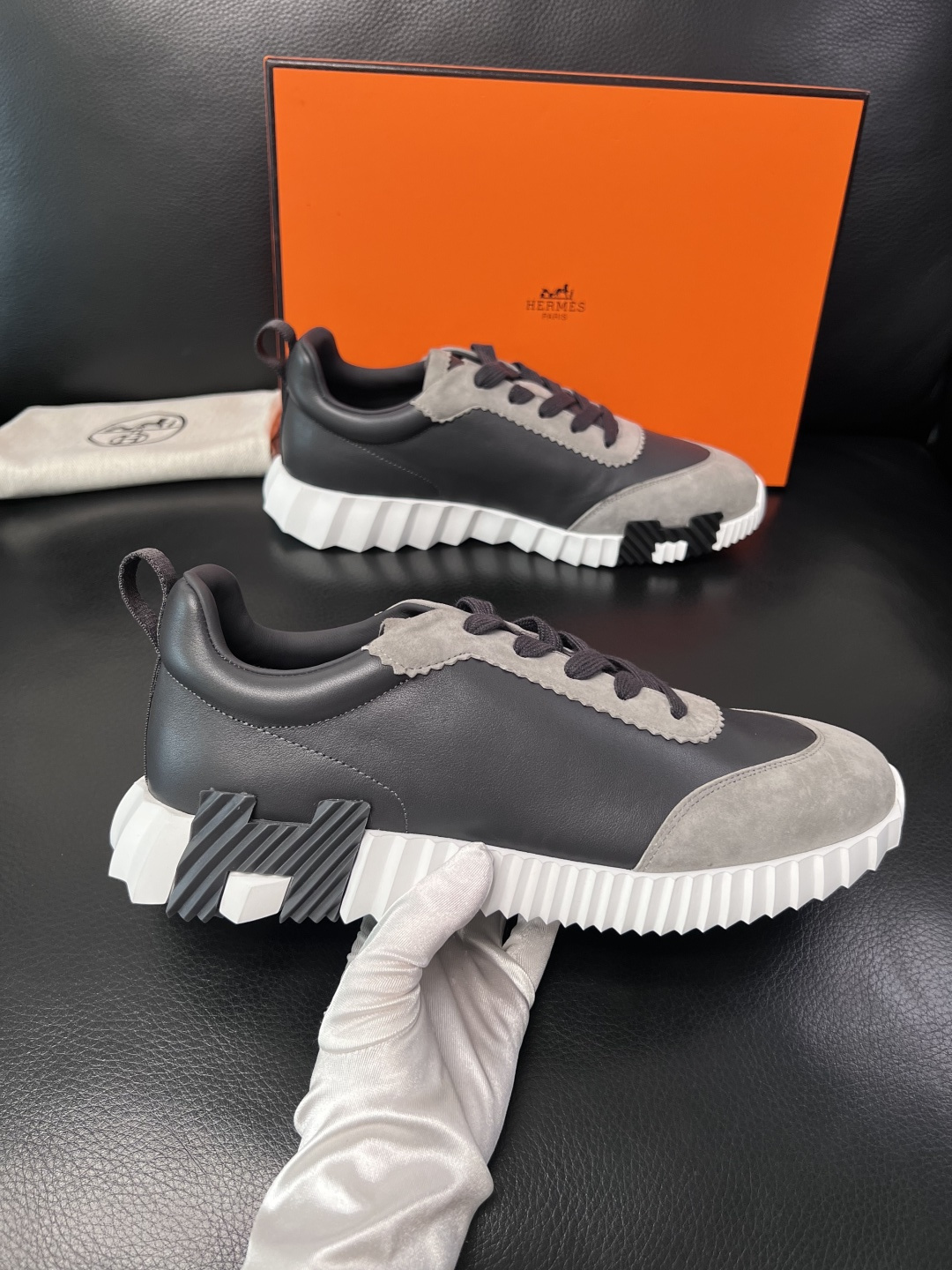 带飞机盒  Hermes  高品质  顶级工艺品  爱马仕 专柜同步发售原厂配置，意大利进口原版牛皮面料