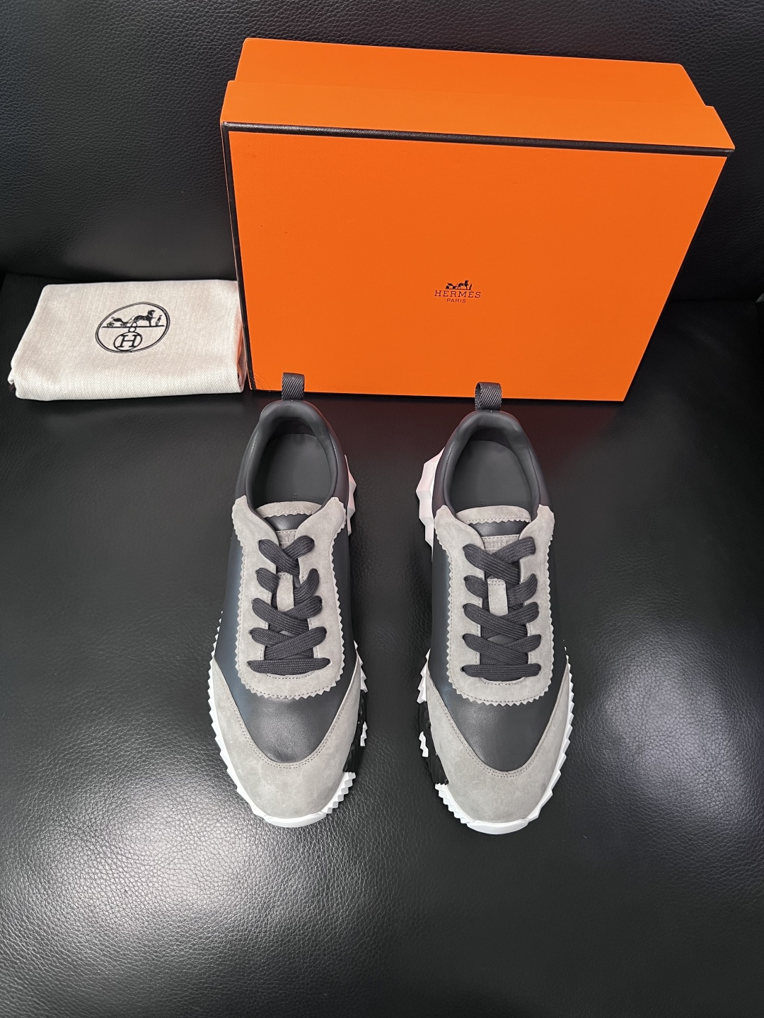 带飞机盒  Hermes  高品质  顶级工艺品  爱马仕 专柜同步发售原厂配置，意大利进口原版牛皮面料